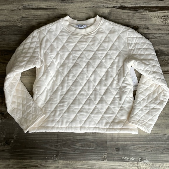 Athleta Tops - NWT ATHLETA Retroplush Quilted Sweatshirt